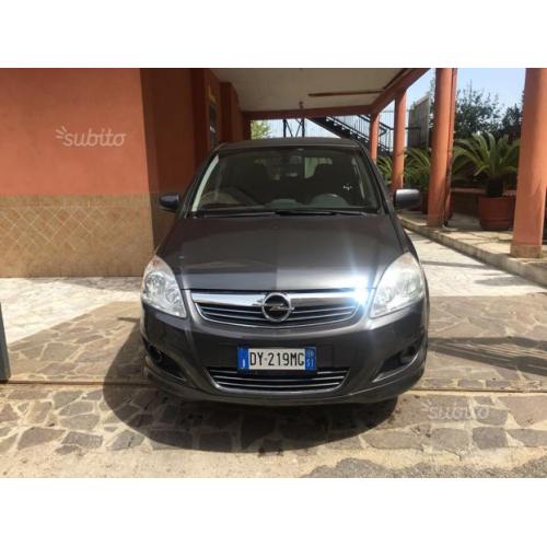 Opel zafira 7 posti