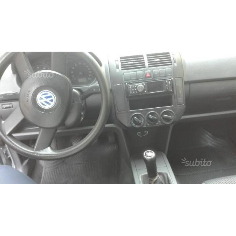 VOLKSWAGEN Polo 3ª serie - 2003