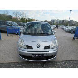 RENAULT Grand Modus 1.2 16V Dynamique