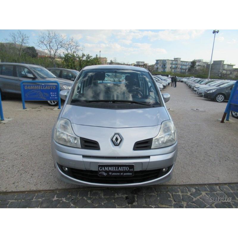 RENAULT Grand Modus 1.2 16V Dynamique