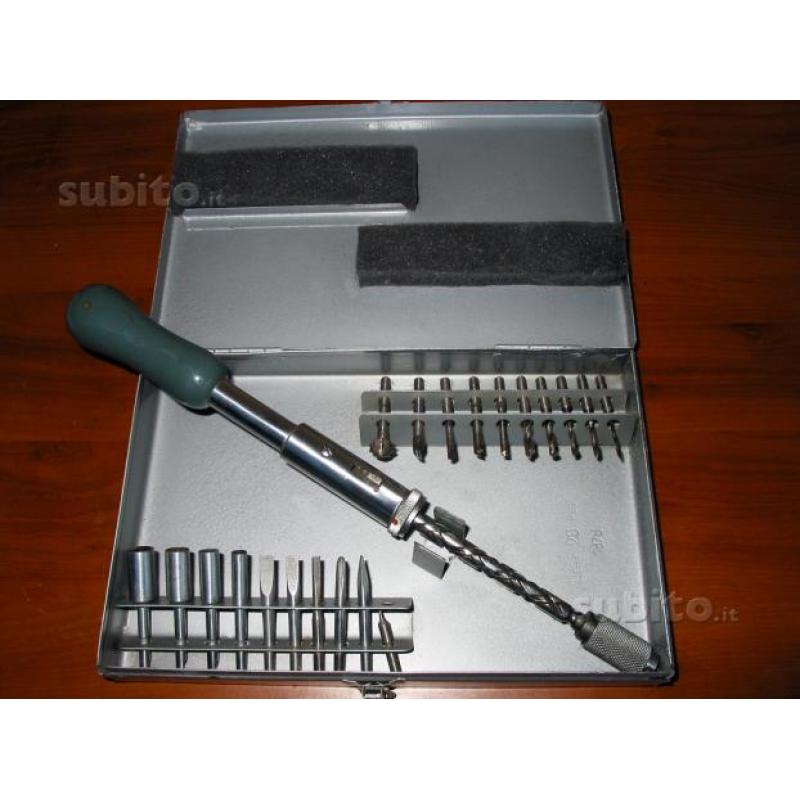 Trapano manuale a "POMPA" in kit