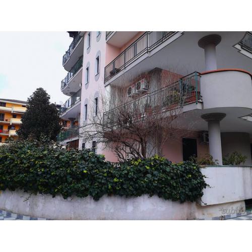 Appartamento in parco - zona Parco Cerasole -Caser