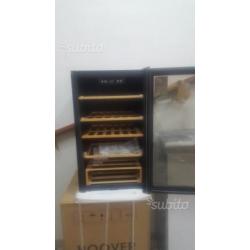 Vetrina porta vini