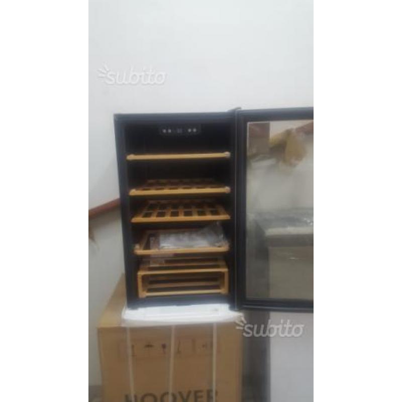 Vetrina porta vini