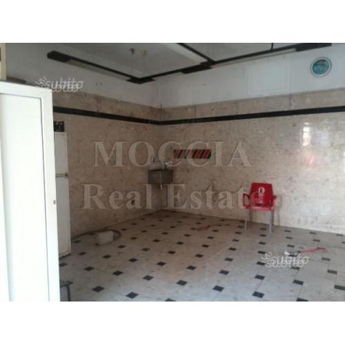 Moccia#locale#centro p.zza mercato(pa)
