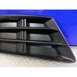 L3126 Griglia paraurti Dx Audi A4 8W 2017