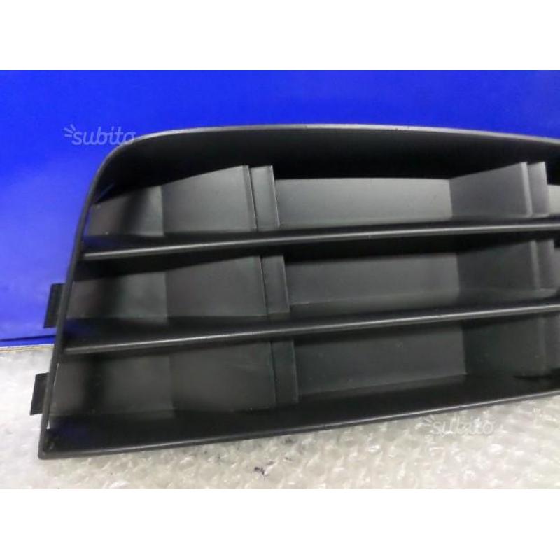 L3126 Griglia paraurti Dx Audi A4 8W 2017