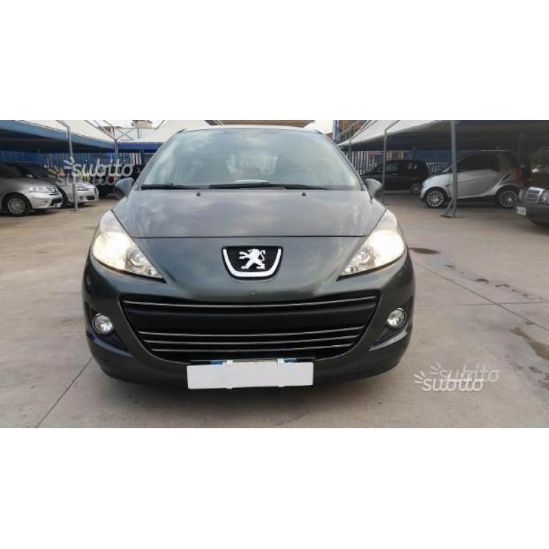 Peugeot 207, 1.6 mjt, 90 cv,ful garantita 12 mesi