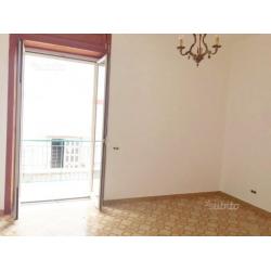 4 vani con terrazzo + cucina esterna