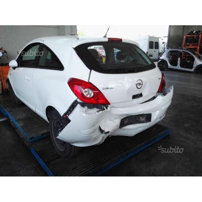 Opel Corsa 2012 cc1.3D Vendita ricambi usati