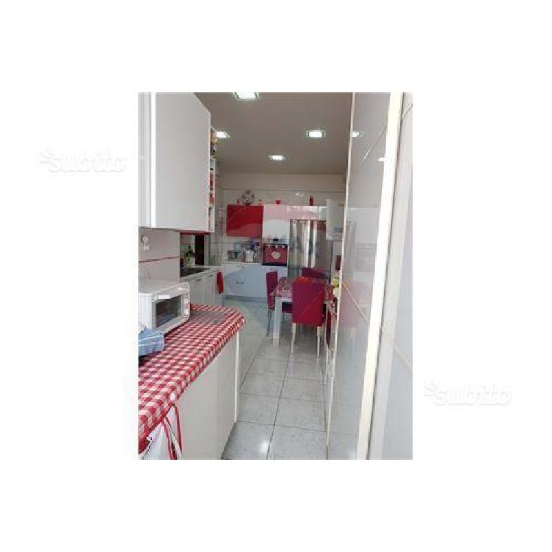 Appartamento Con PostoAuto Frattamaggiore(Na)