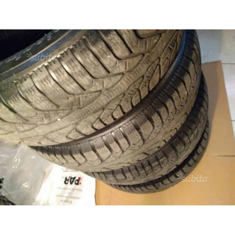 Gomme termiche 195 60 R15