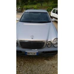 MERCEDES Classe E 270 (W/S210) - 2002