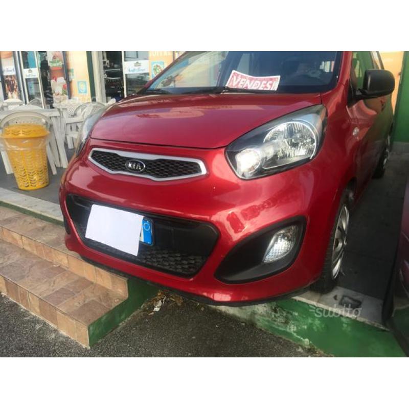 Kia picanto 2012 1.0 Gpl
