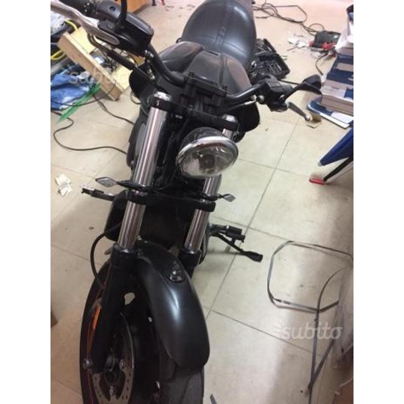 Harley-Davidson V-Rod - 2012