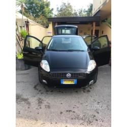 FIAT Grande Punto - auto 2005