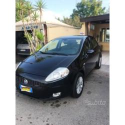 FIAT Grande Punto - auto 2005