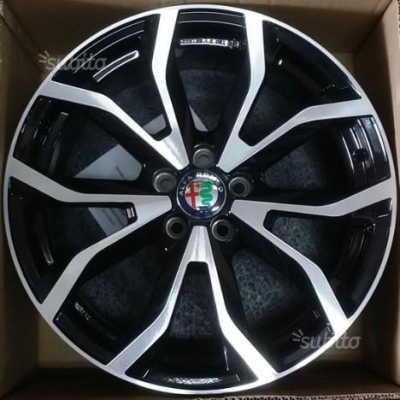 Cerchi in lega esse1 alfaromeo giulietta da 18
