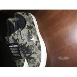 New CONVERSE Sneaker -- size 10 - Tg. 44