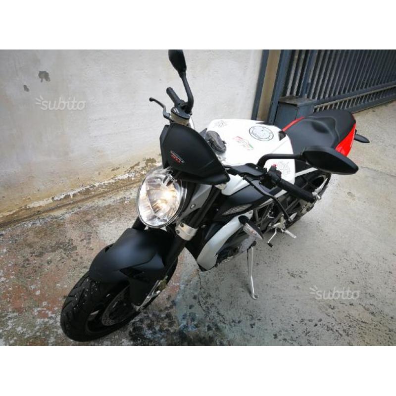 Mv Agusta Brutale nuovissima