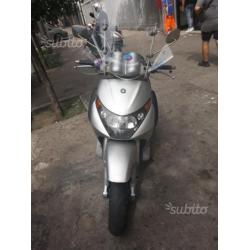 Beverly 200