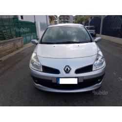 RENAULT Clio 1.2 benzina 5 porte anno 2009