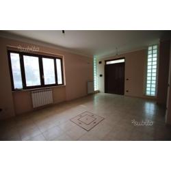 Porzione di villa bifamiliare