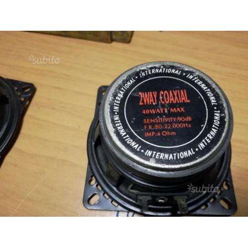 2 altoparlanti da 40 watt