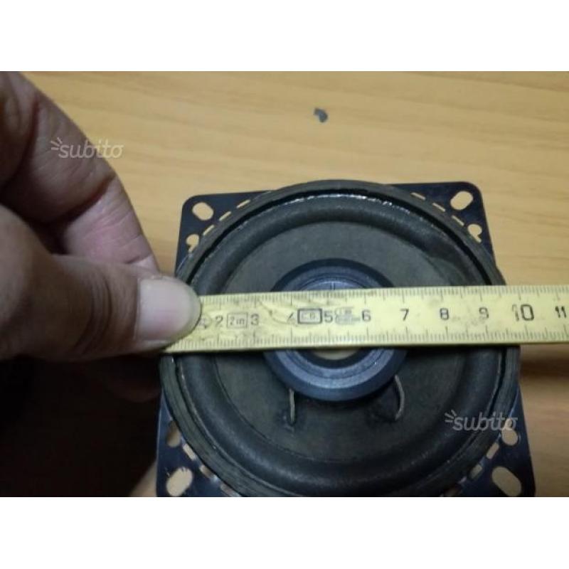 2 altoparlanti da 40 watt