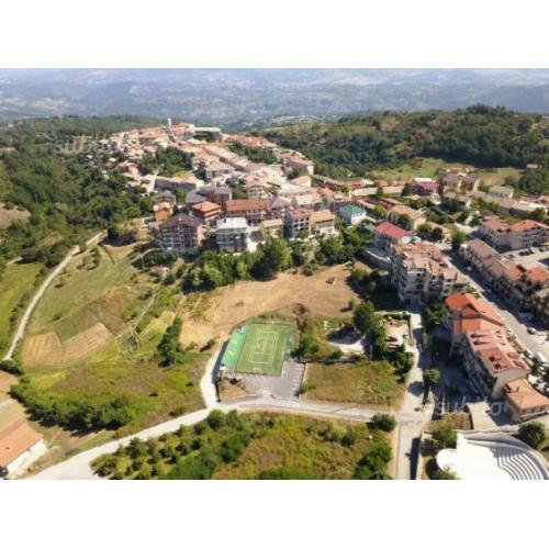 Terreno edificabile nel centro del paese