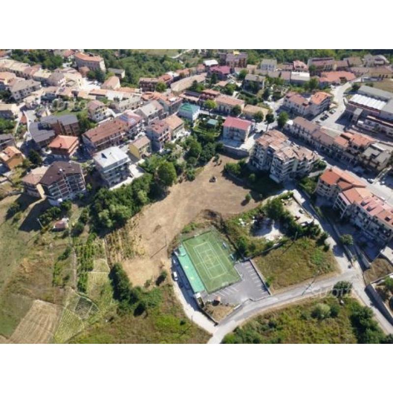Terreno edificabile nel centro del paese