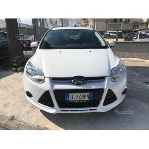 FORD Focus 4ªs 15 tdci auto pari al nuovo - 2012