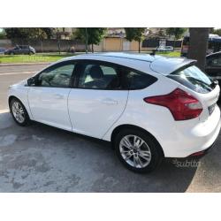 FORD Focus 4ªs 15 tdci auto pari al nuovo - 2012