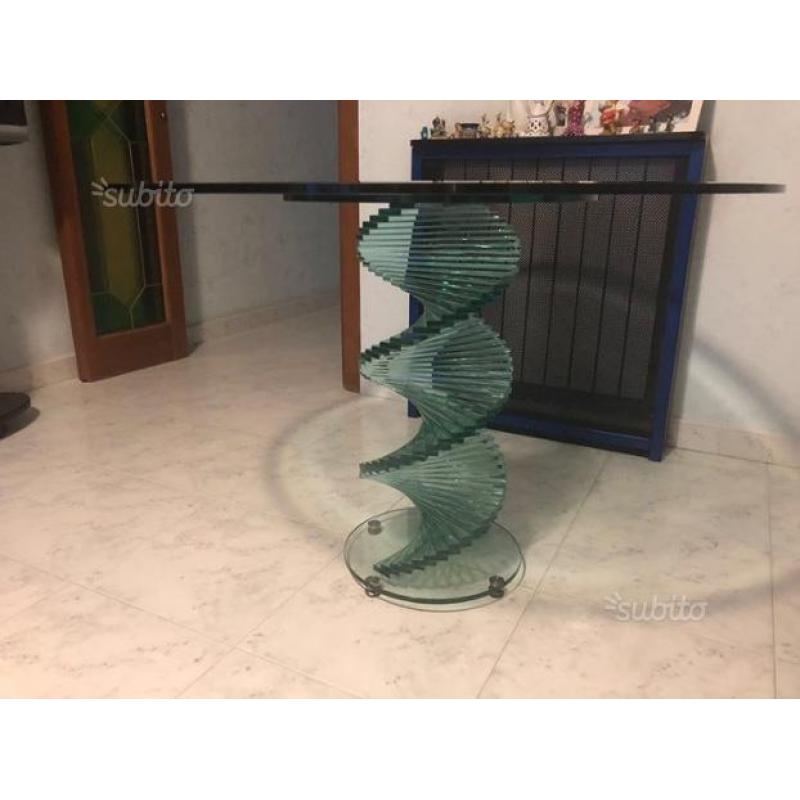 Tavolo di cristallo