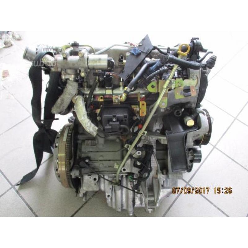 Alfa romeo 147 1.9 jtd 115cv motore 937a2000