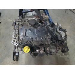 MOTORE e Cambio Renault Trafic 2.0 M9RE7 anno 2010