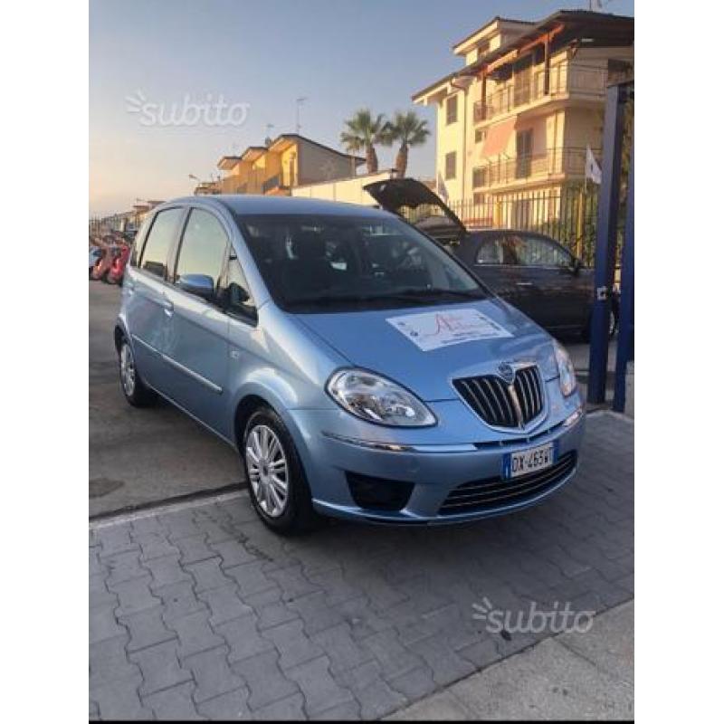 Lancia musa