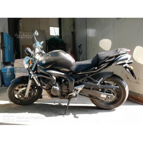 Yamaha FZ6 - 2005