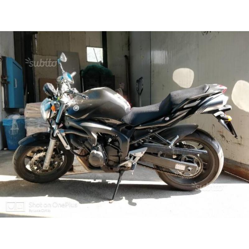 Yamaha FZ6 - 2005