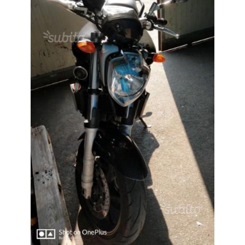 Yamaha FZ6 - 2005