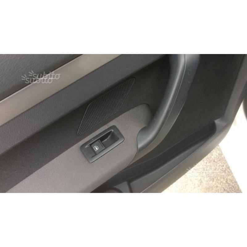 CONCESSIONARIA:VOLKSWAGEN Touran 1.4 METANO