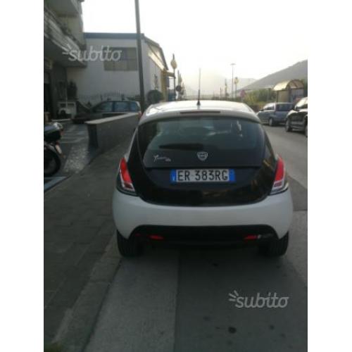 Lancia Ypsilon twiner turbo metano