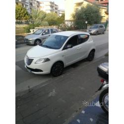 Lancia Ypsilon twiner turbo metano