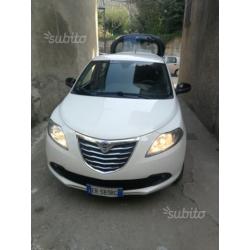 Lancia Ypsilon twiner turbo metano