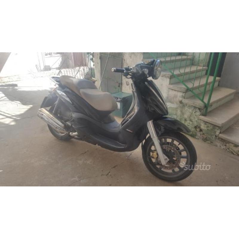 Piaggio Beverly 500 cruiser