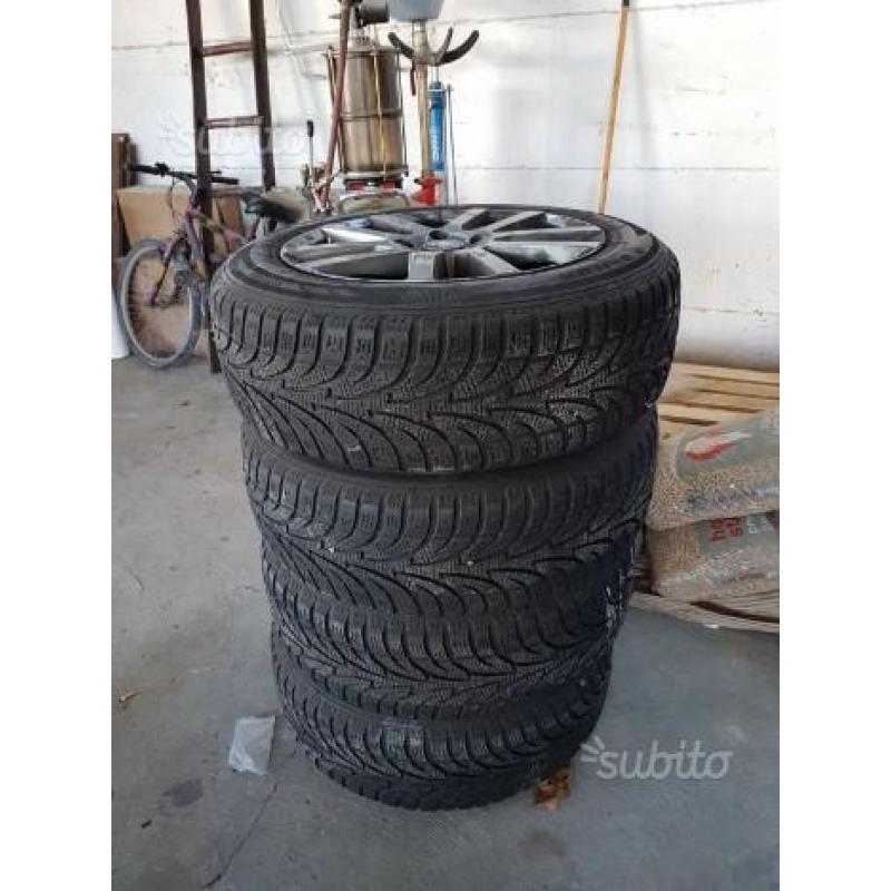 Cerchi e gomme invernali Sailun Ice Blazer WST1