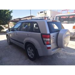 SUZUKI Grand Vitara - 4 x 4