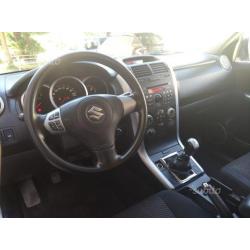SUZUKI Grand Vitara - 4 x 4