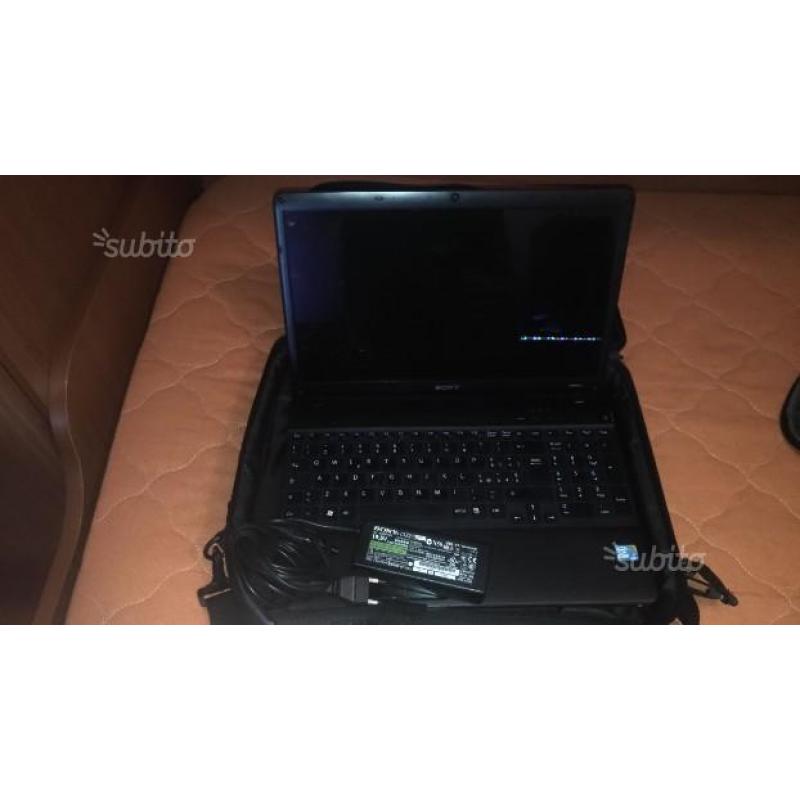 Portatile Sony Vaio+SSD 120gb Ram 4gb espandibile