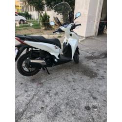 Honda sh 300 sport